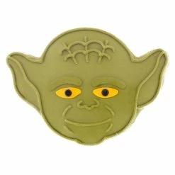 Brand new 👏 Disney Minnie's Bake Shop - Yoda Iced Cookie 💯