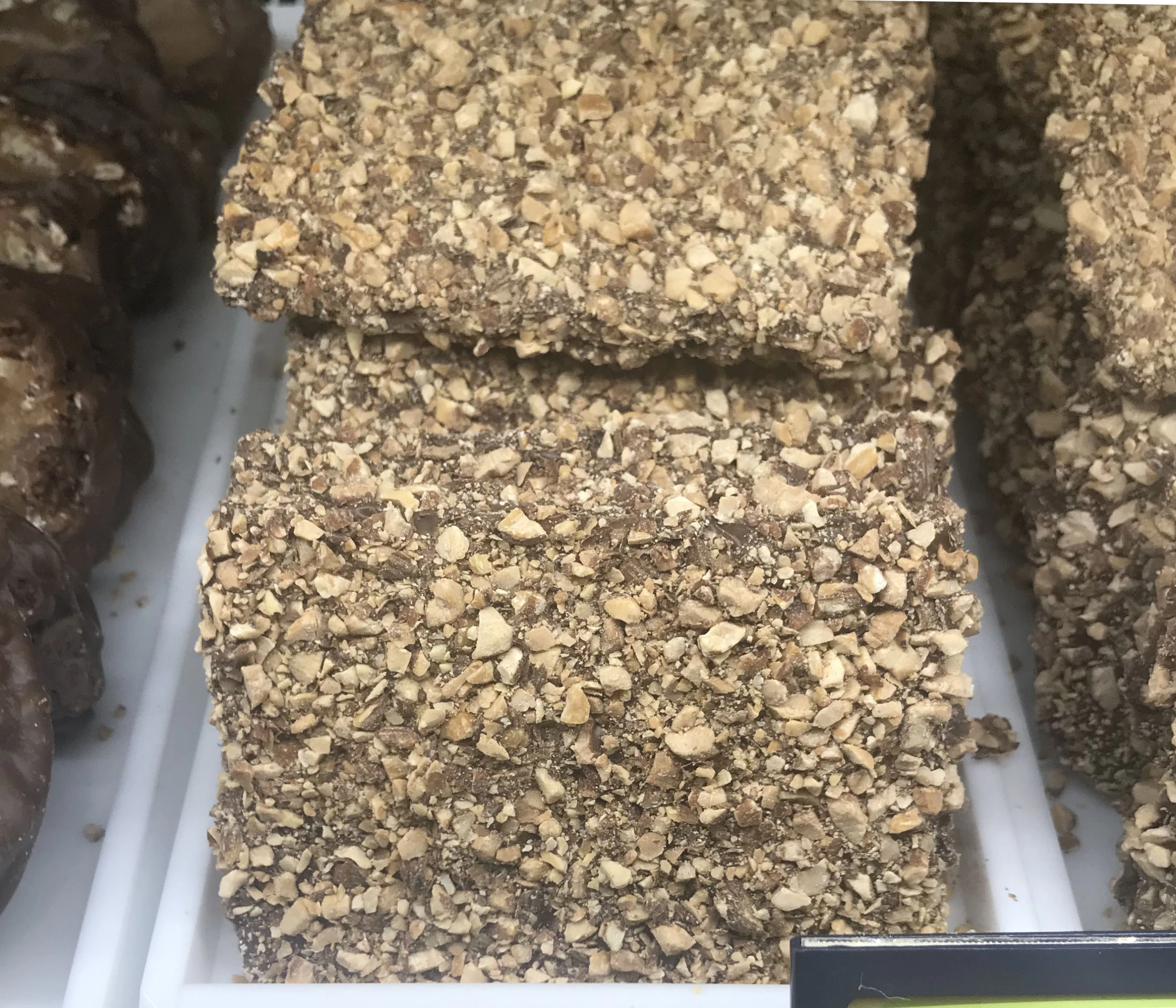 Flash Sale ๐งจ Disney Minnie's Bake Shop - Milk Chocolate English Toffee Bar โญ 3 Flash Sale ๐งจ Disney Minnie's Bake Shop - Milk Chocolate English Toffee Bar โญ